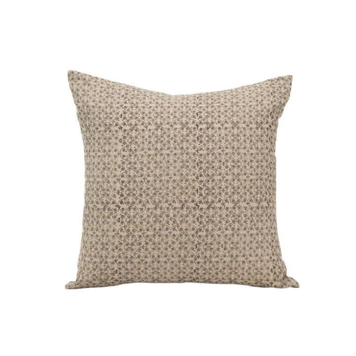 Gabriela Pillow