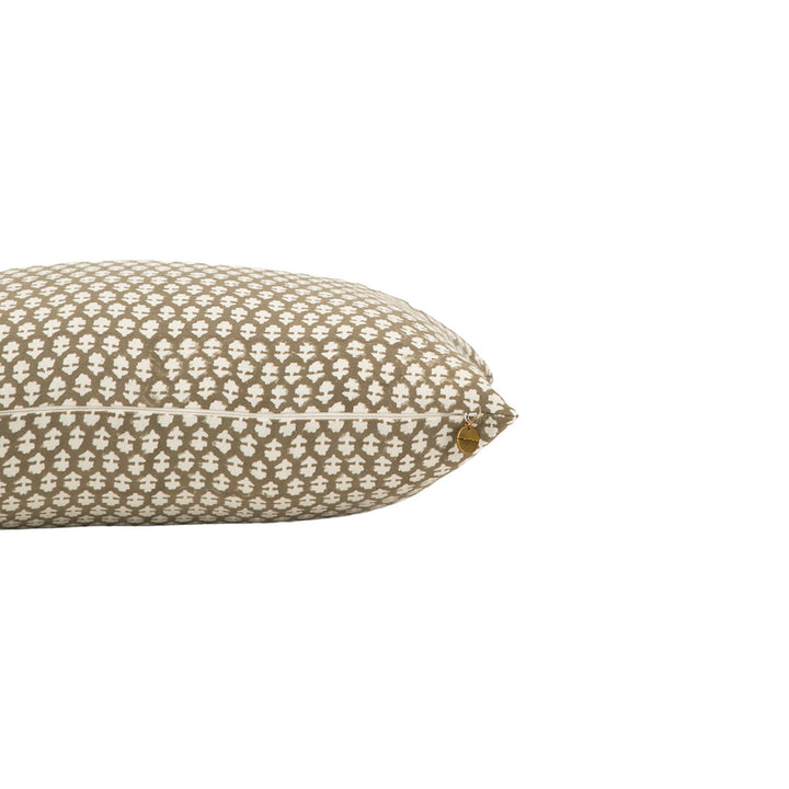 Oscar Pillow